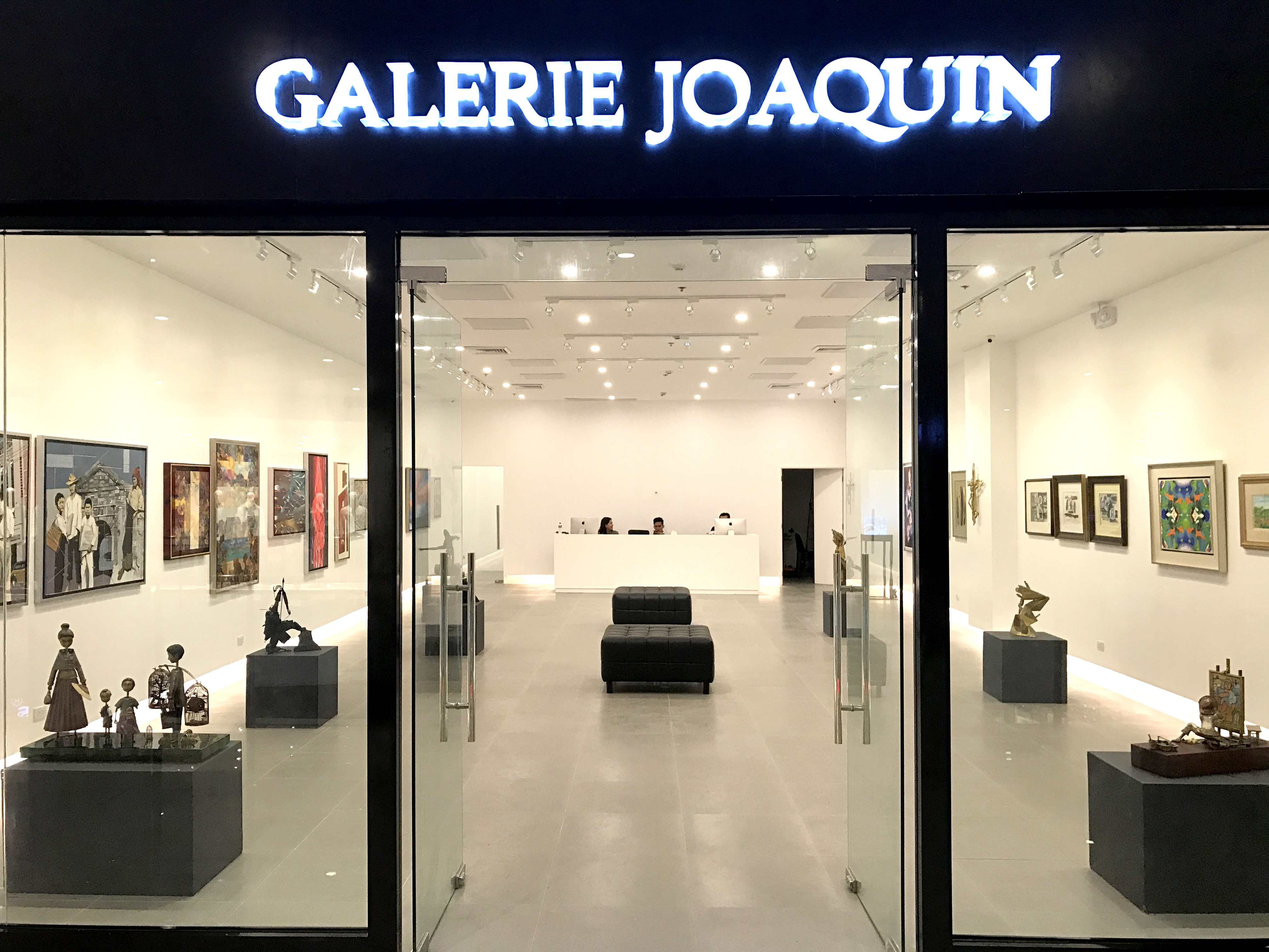 Gallery Joaquin Gallery Front